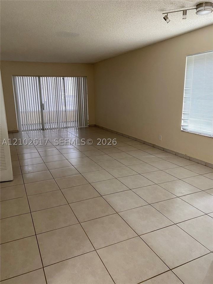 9051 Sw 138th Pl #9051 - Photo 6 of 6