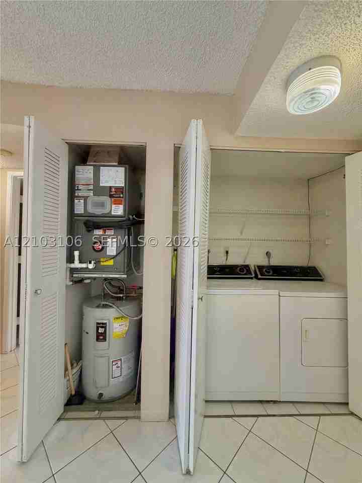2230 N Cypress Bend Dr #308 - Photo 6 of 39