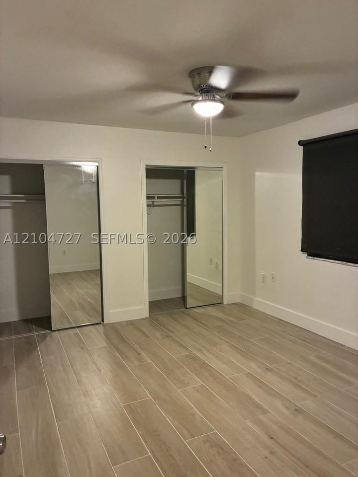 1955 Ne 135th St #206