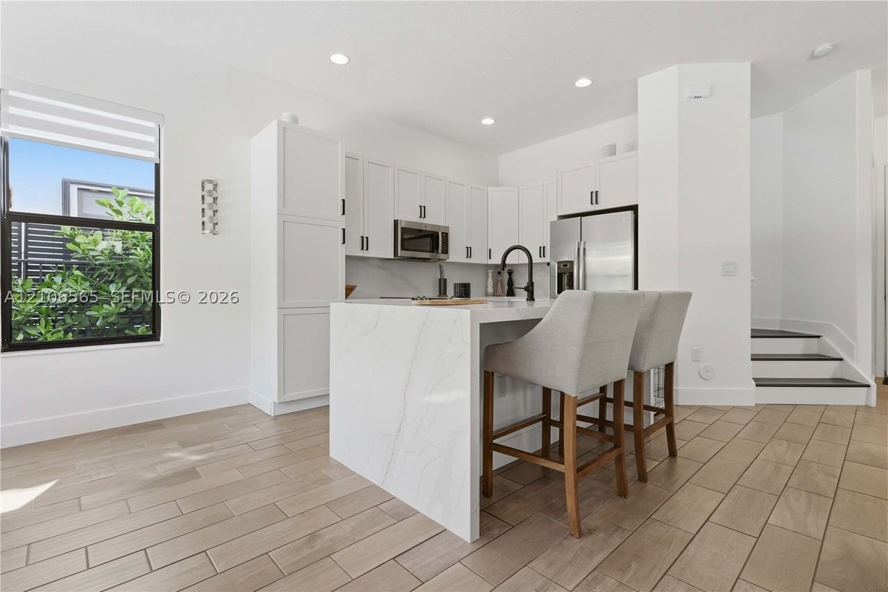 9805 W 34th Ct #1 - Photo 6 of 26