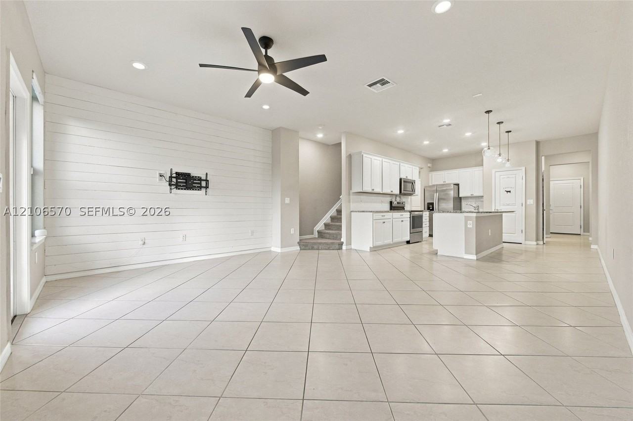 2804 Troubadour St - Photo 6 of 30