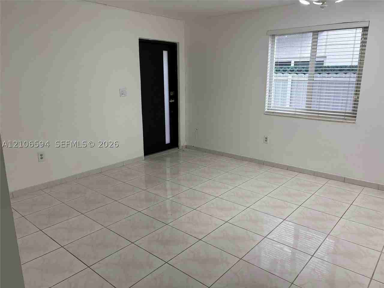 2754 Sw 13th St #1stFL - Photo 5 of 21