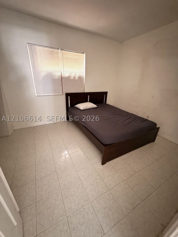 1946 Buchanan St #1946 - Photo 3 of 7