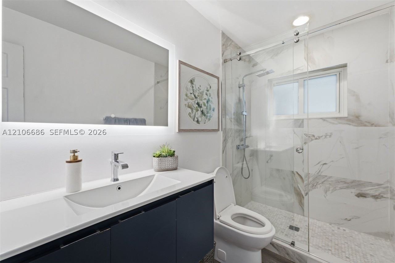 10512 Sw 124th Pl - Photo 5 of 19