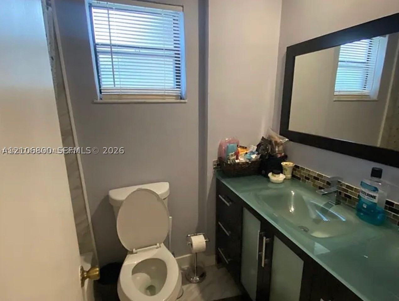 3820 Sw 52nd Ave - Photo 6 of 8