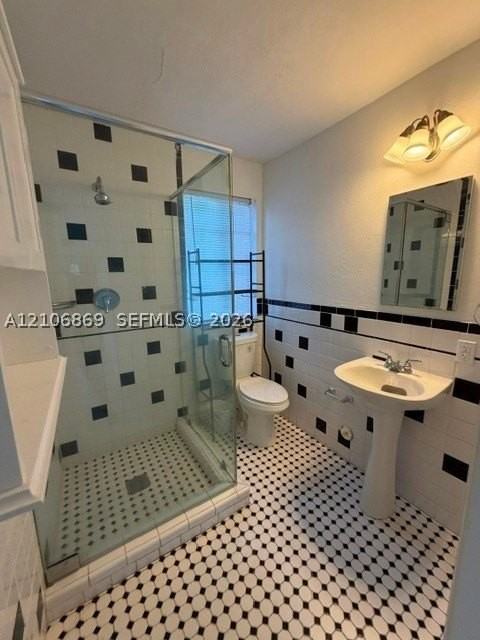 1735 Jefferson St #B - Photo 7 of 12