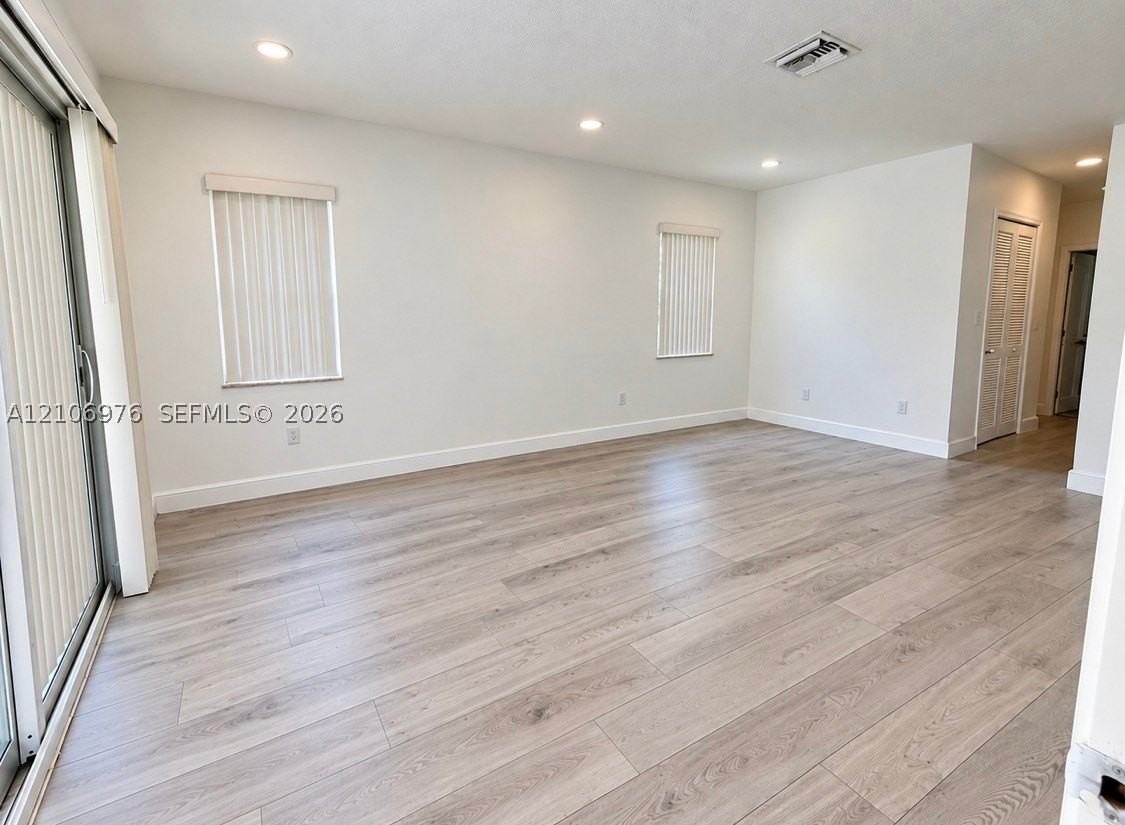 8376 Nw 16th St - Photo 6 of 17