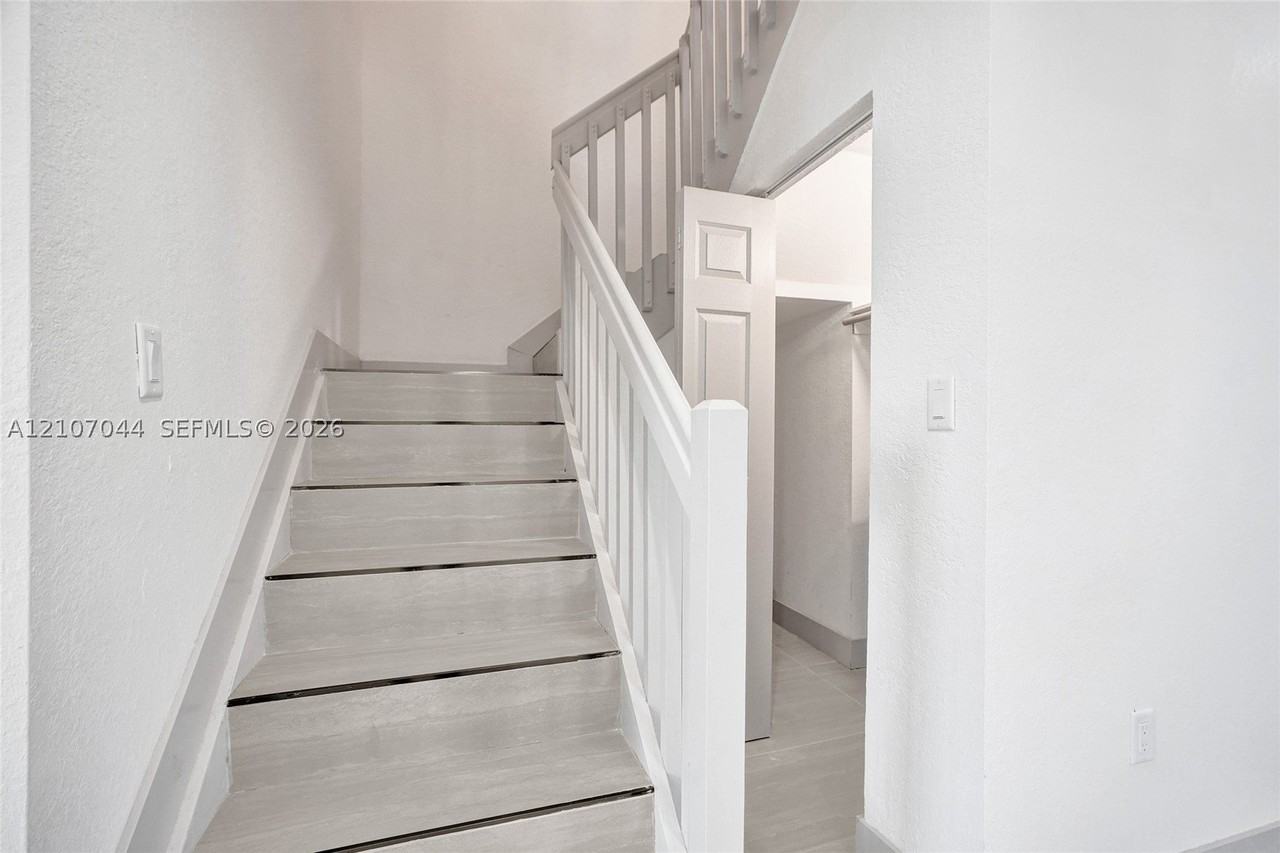 3051 Nw 59th St #3051 - Photo 6 of 14