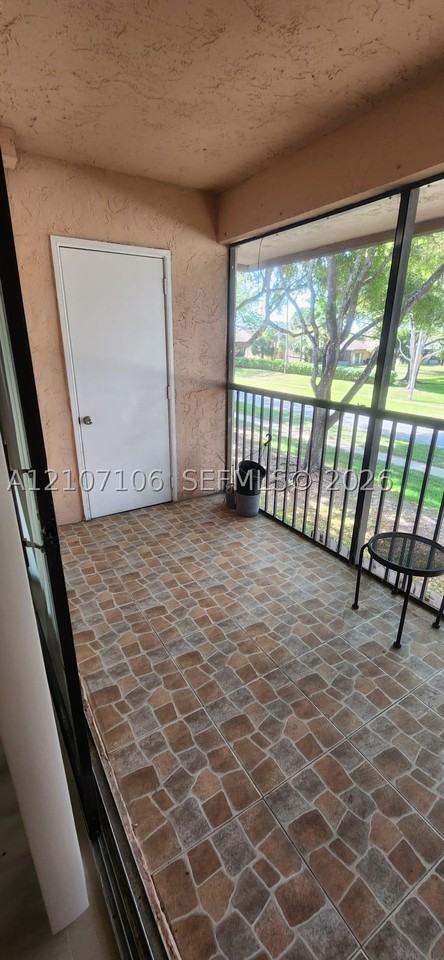 3693 Nw 94th Ave #7I - Photo 6 of 9