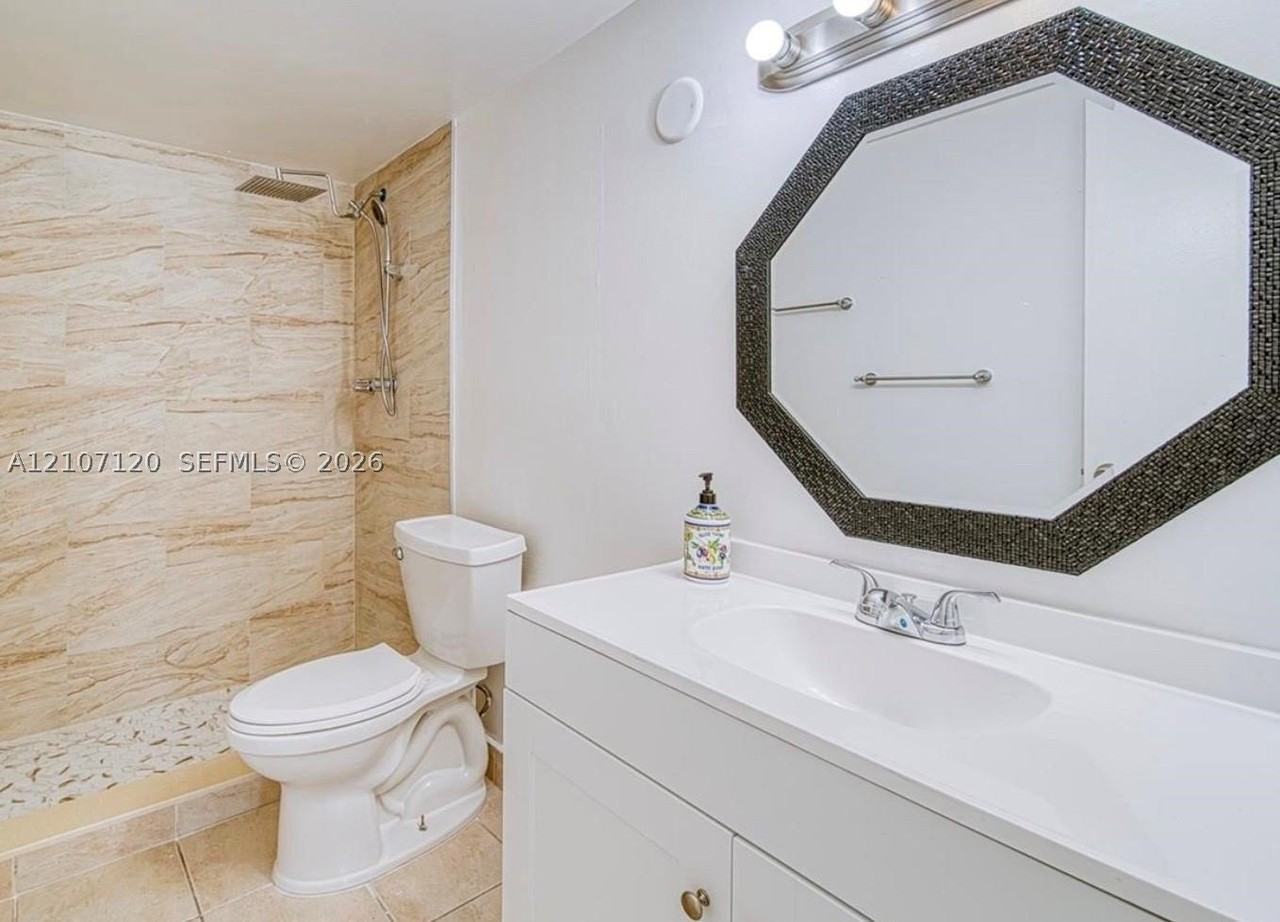 9520 Sw 8th St #222 - Photo 6 of 13