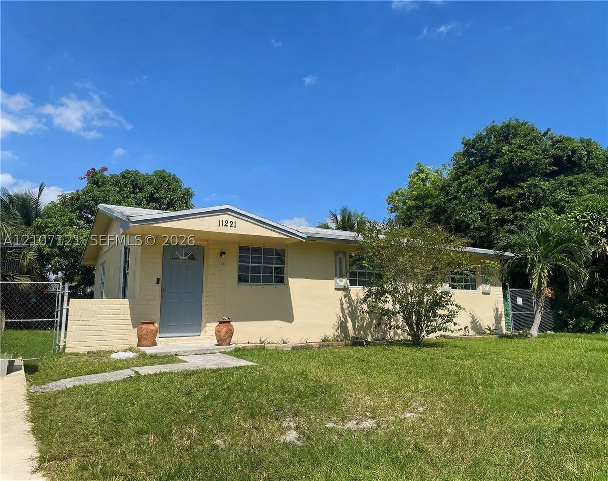 11221 Sw 201st St #11221