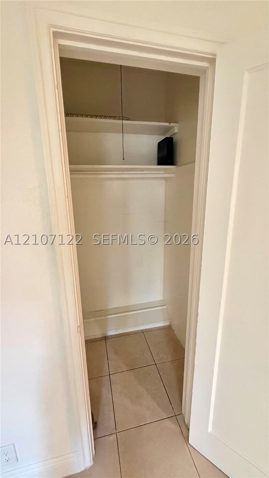 1021 Euclid Ave #3 - Photo 6 of 8