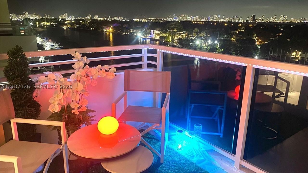 5600 Collins Ave #10H - Photo 3 of 50