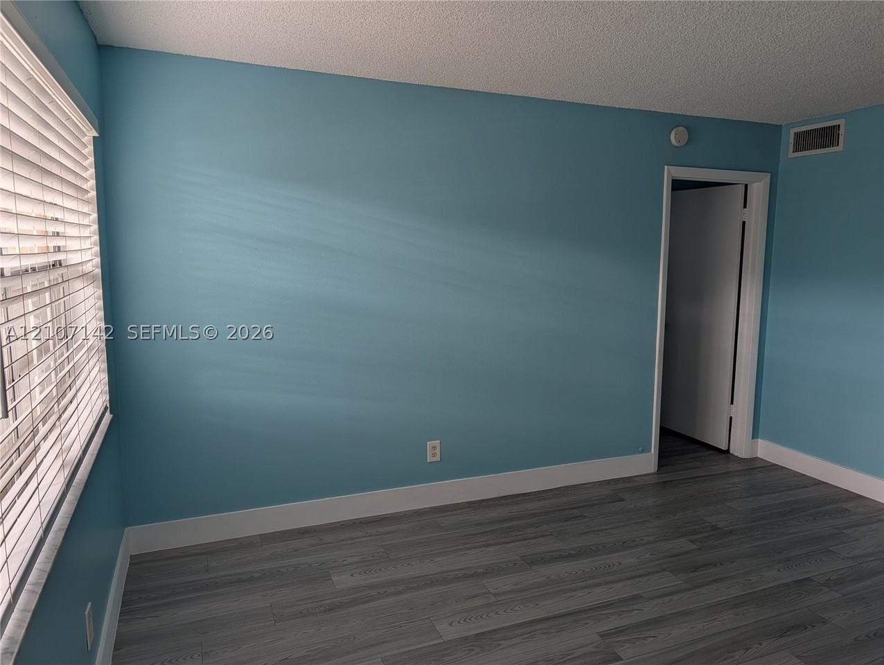 10473 Nw 7th St #103 - Photo 6 of 16
