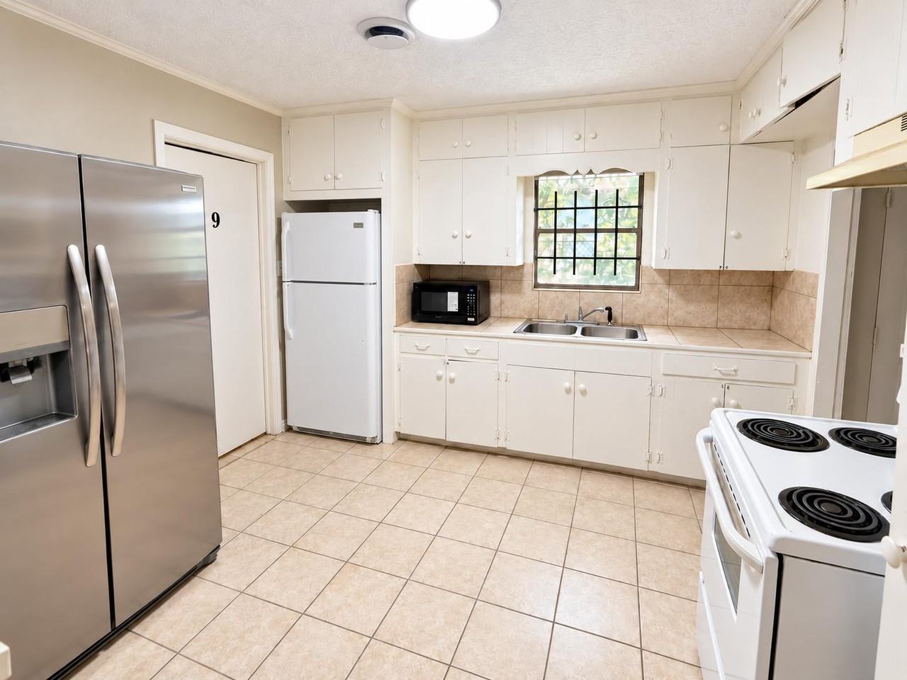 Southington St - Photo 4 of 50