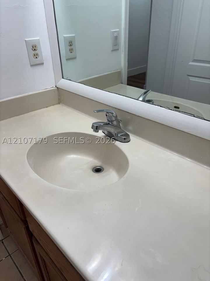 21221 Nw 14th Pl #4-23 - Photo 7 of 15