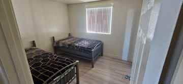 featured image of E 113th St