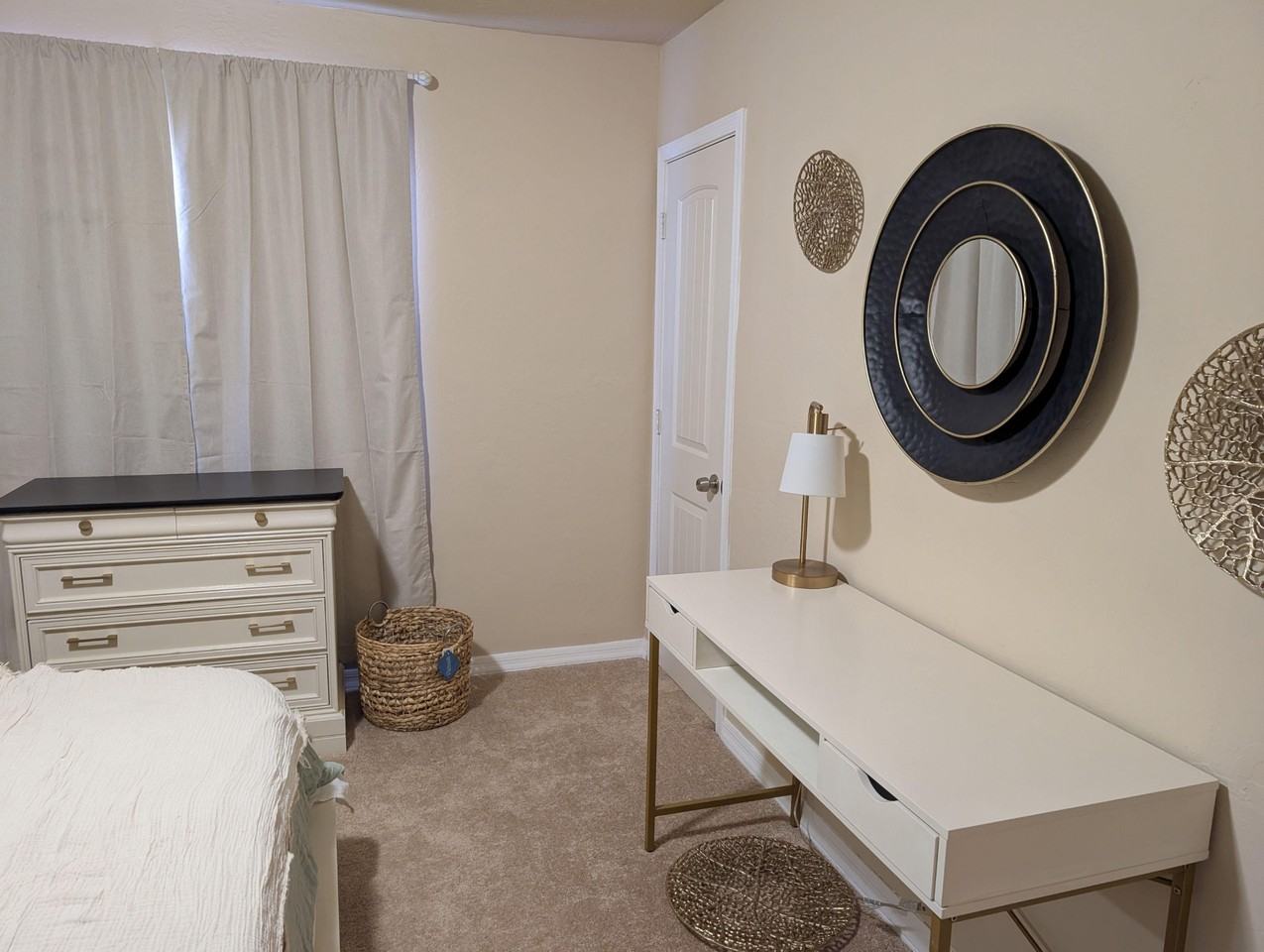 W Ella St - Photo 4 of 5