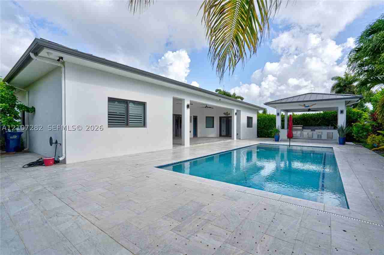 2521 Sw 105th Ave #2521 - Photo 7 of 50
