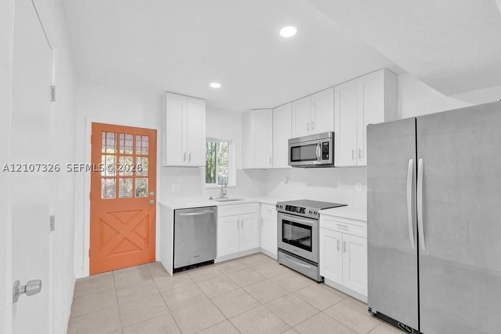 1801 Ne 154th St #0 - Photo 2 of 22