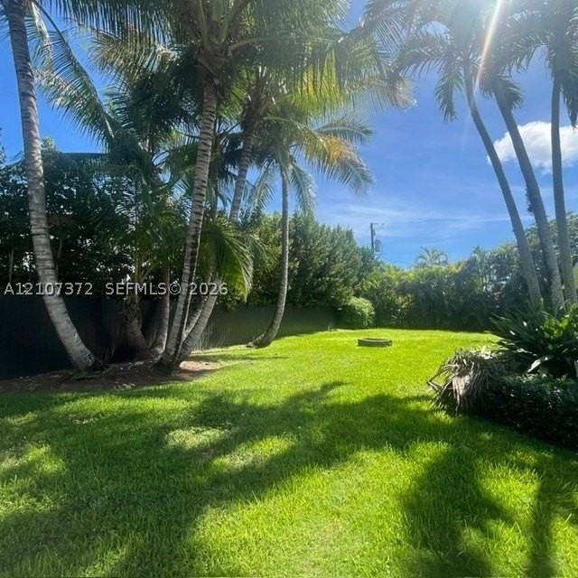 11205 Sw 72nd Ave - Photo 4 of 9