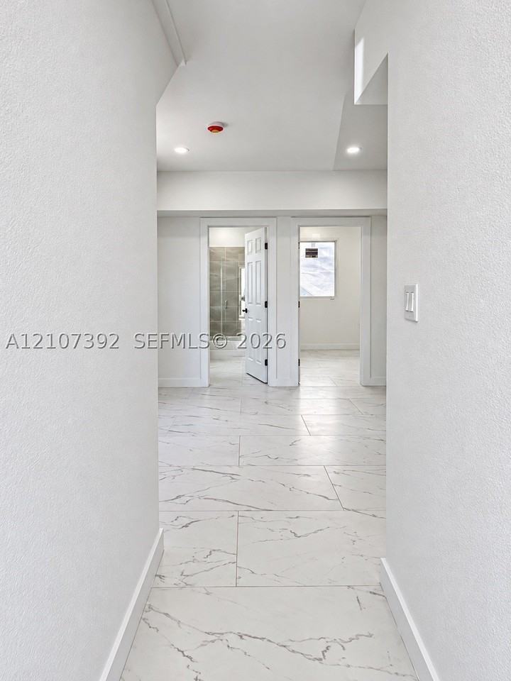 829 Sw 3rd St #A - Photo 2 of 9