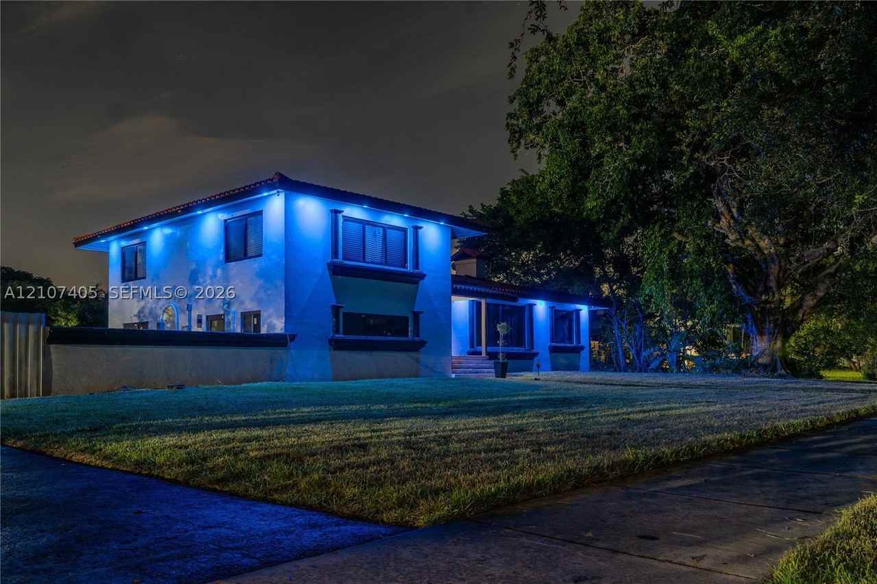 60 Nw 143rd St - Photo 5 of 36