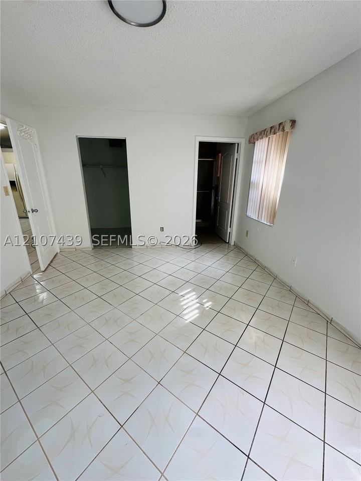 2549 W 73rd Pl - Photo 7 of 11
