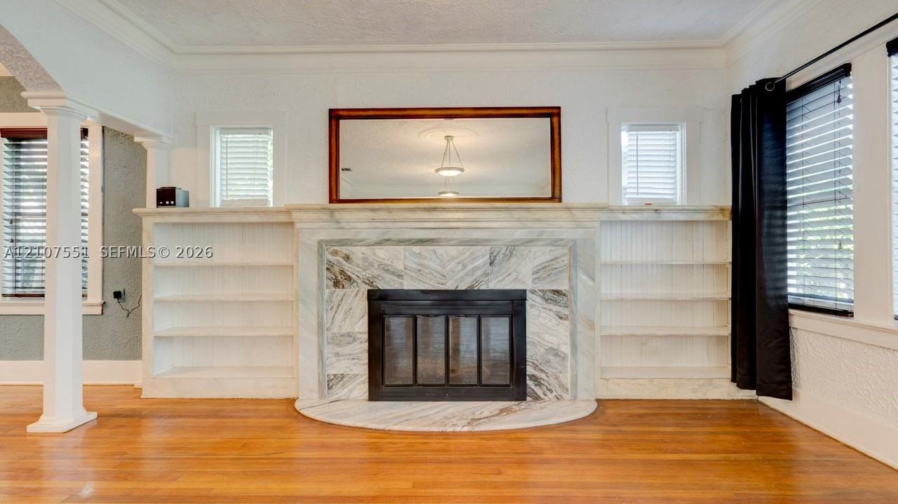 1676 Sw 11th St - Photo 3 of 50