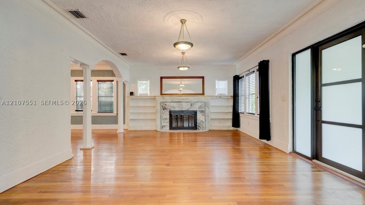 1676 Sw 11th St - Photo 7 of 50