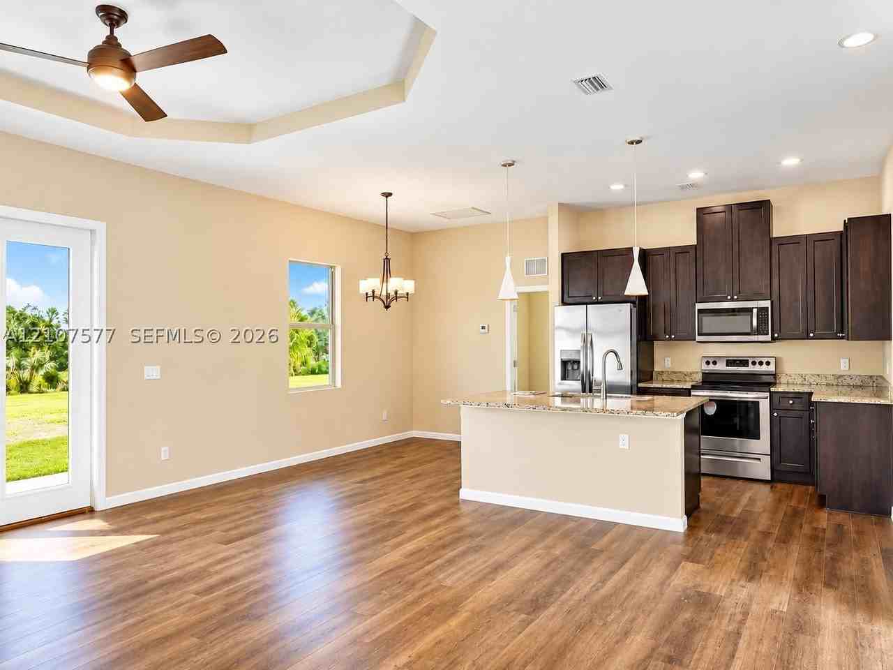 1109 Kraft St #0 - Photo 5 of 16