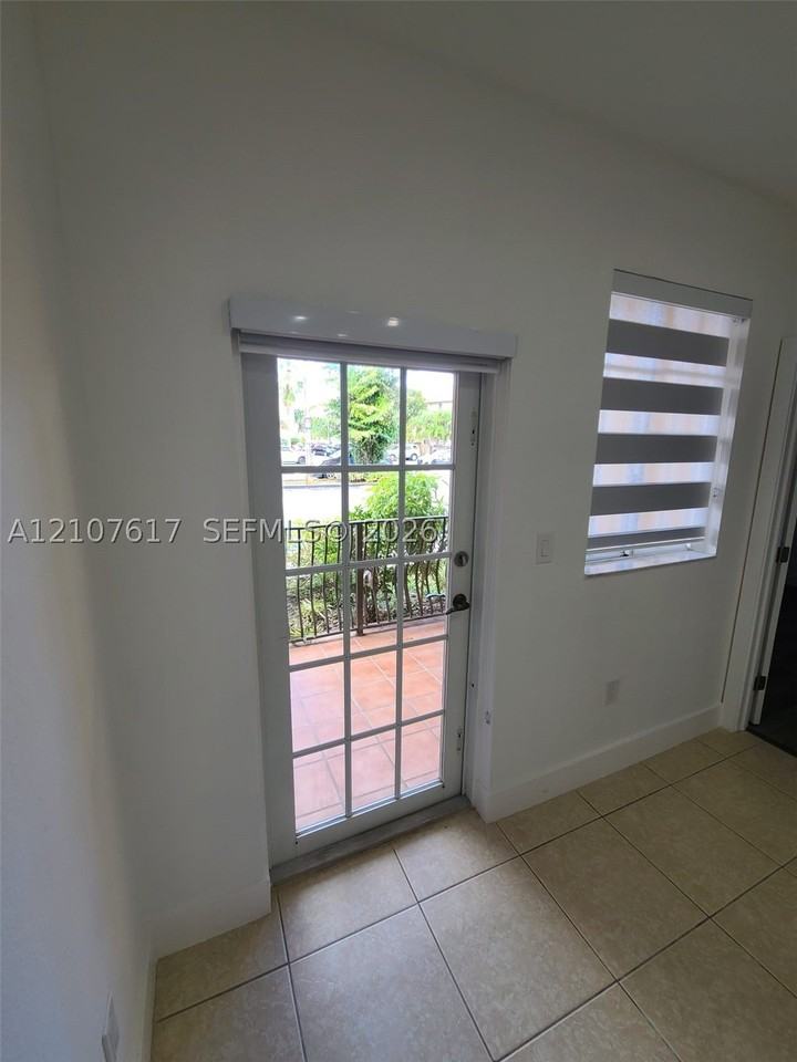 17415 Nw 75th Pl #103 - Photo 7 of 27
