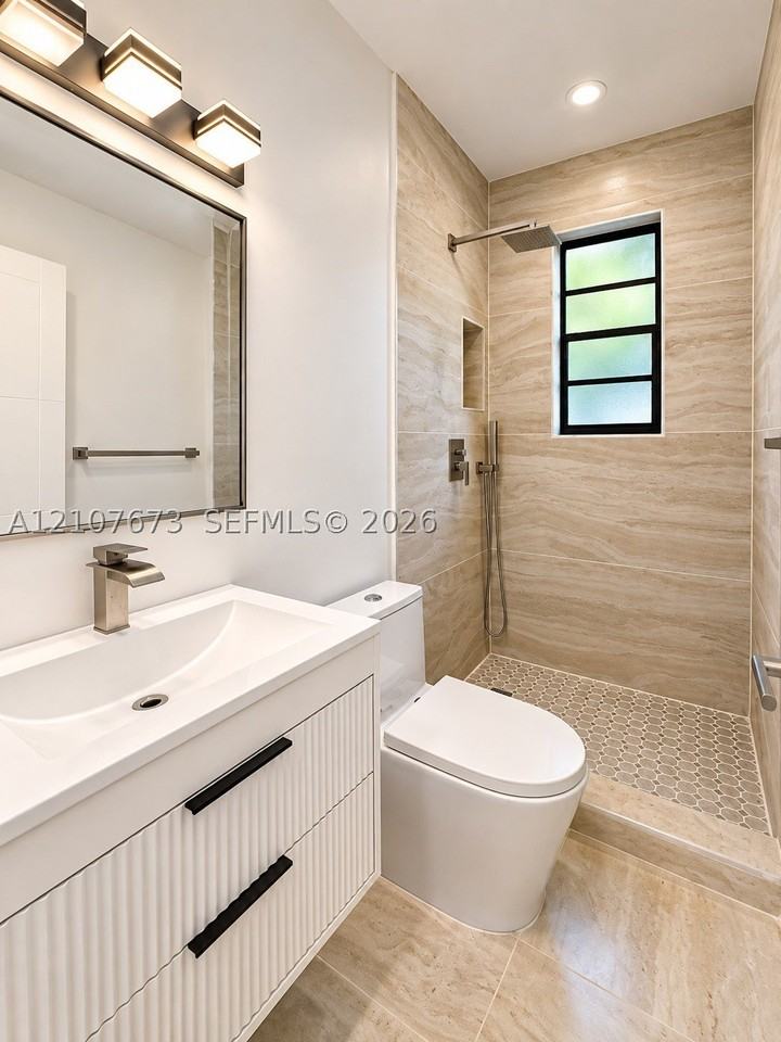 520 Ne 111th St #0 - Photo 7 of 11