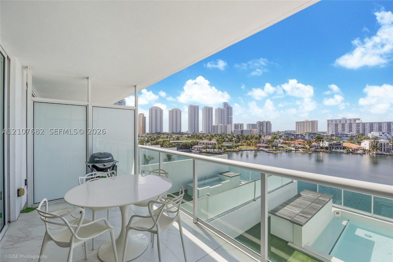 400 Sunny Isles Blvd #704 - Photo 7 of 18