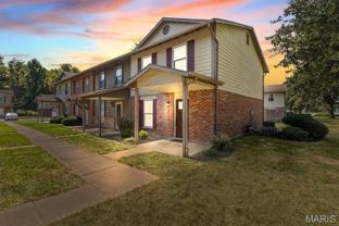 39 Park Charles Blvd S #D - Photo 1 of 1