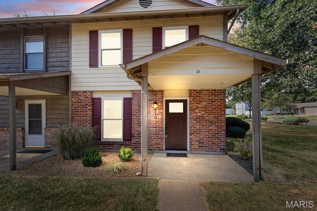39 Park Charles Blvd S #D - Photo 2 of 45