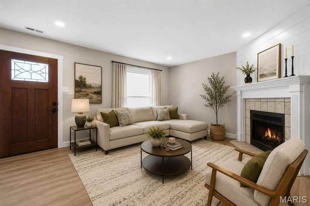 39 Park Charles Blvd S #D - Photo 5 of 45