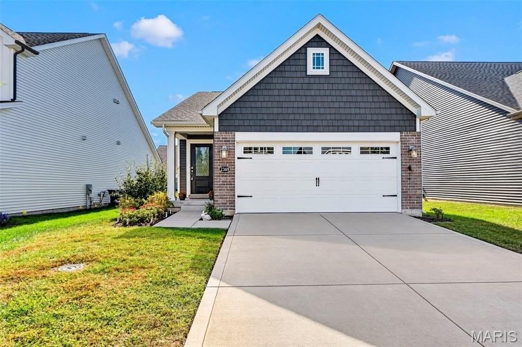 2369 Windswept Farms Dr