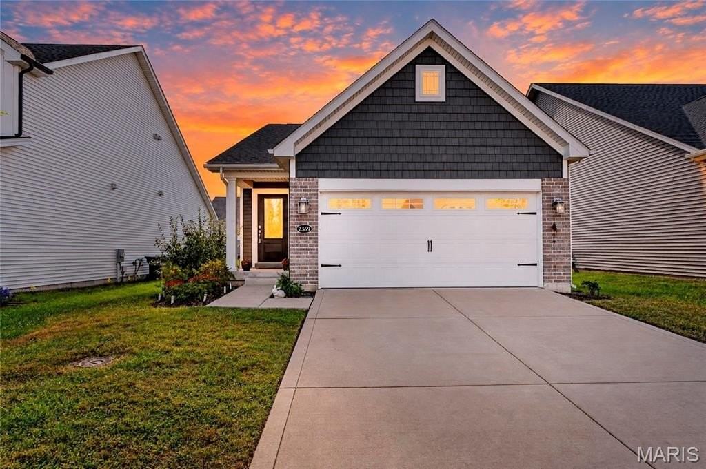 2369 Windswept Farms Dr - Photo 4 of 40