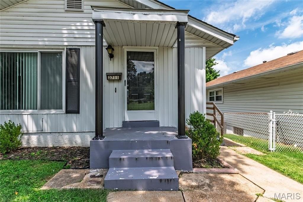3711 Wabash Ave - Photo 3 of 29