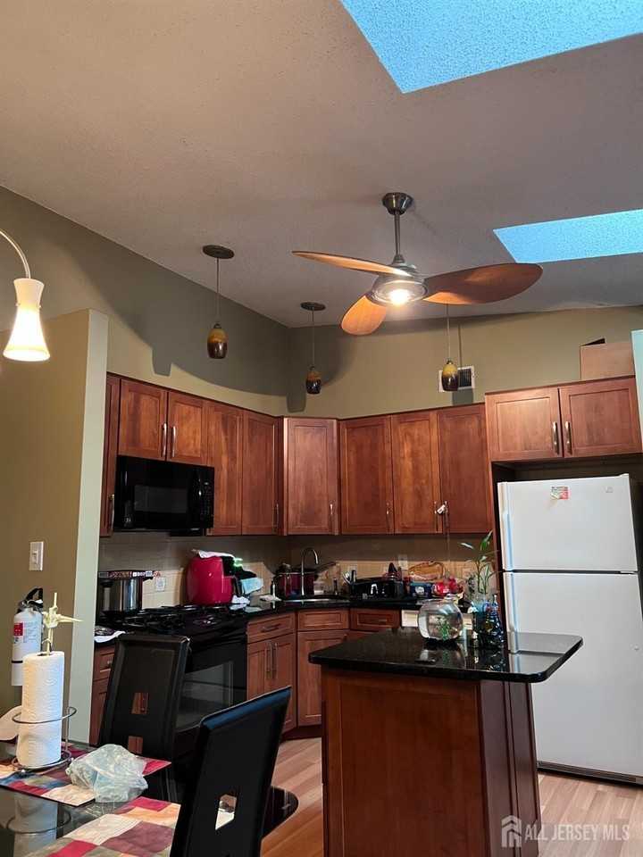 87 Rachel Ct #4524 - Photo 7 of 16