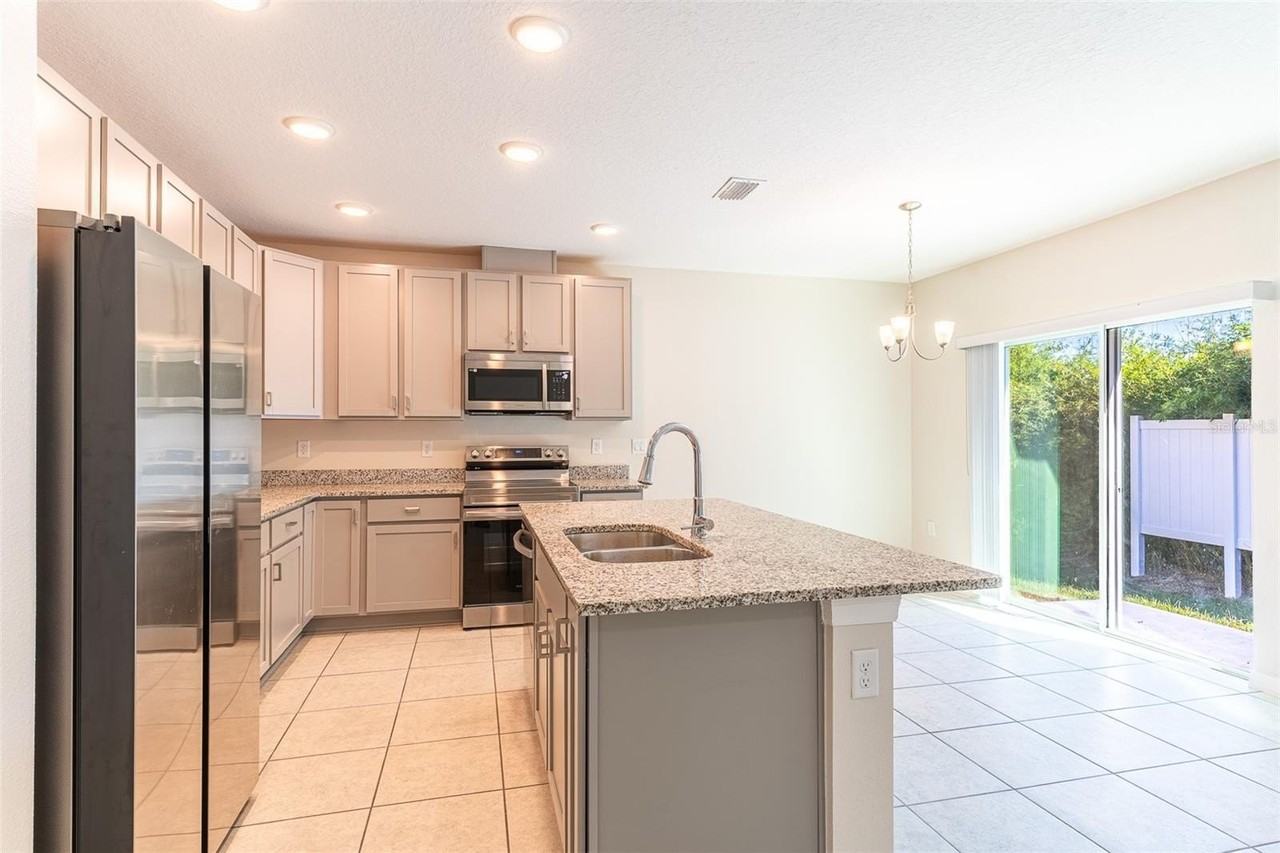 4925 Jackson St - Photo 3 of 27