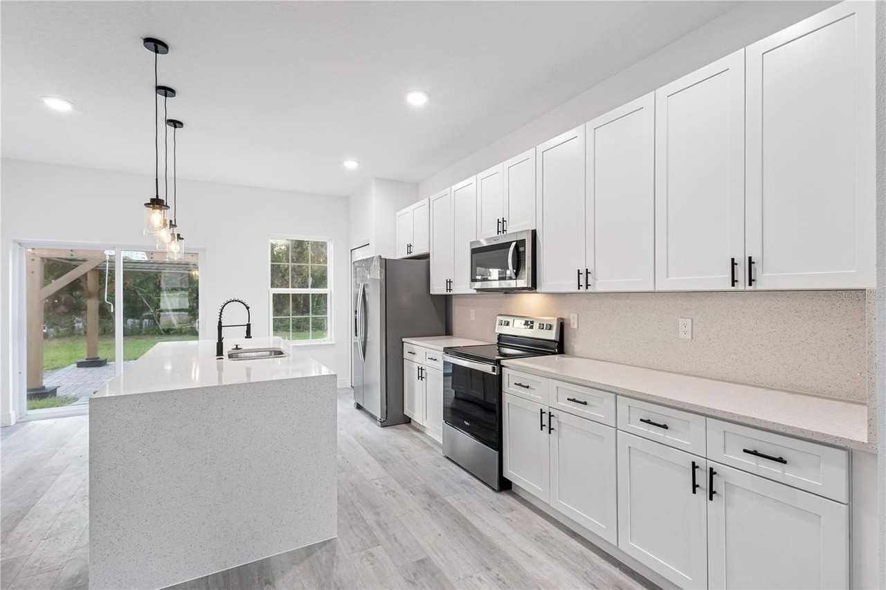 13700 Sw 38th Ct - Photo 6 of 40