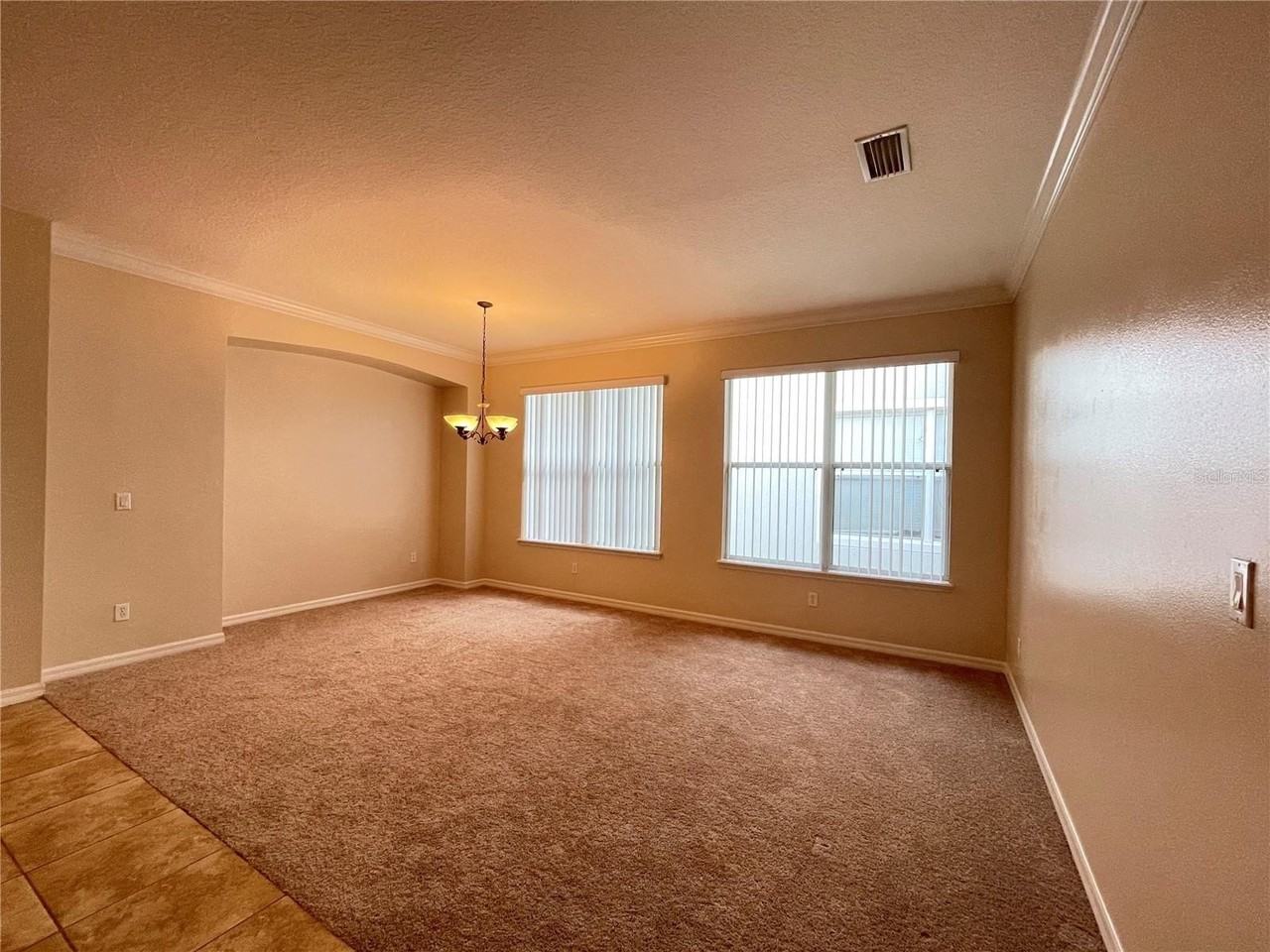 6826 Duncaster St - Photo 7 of 25