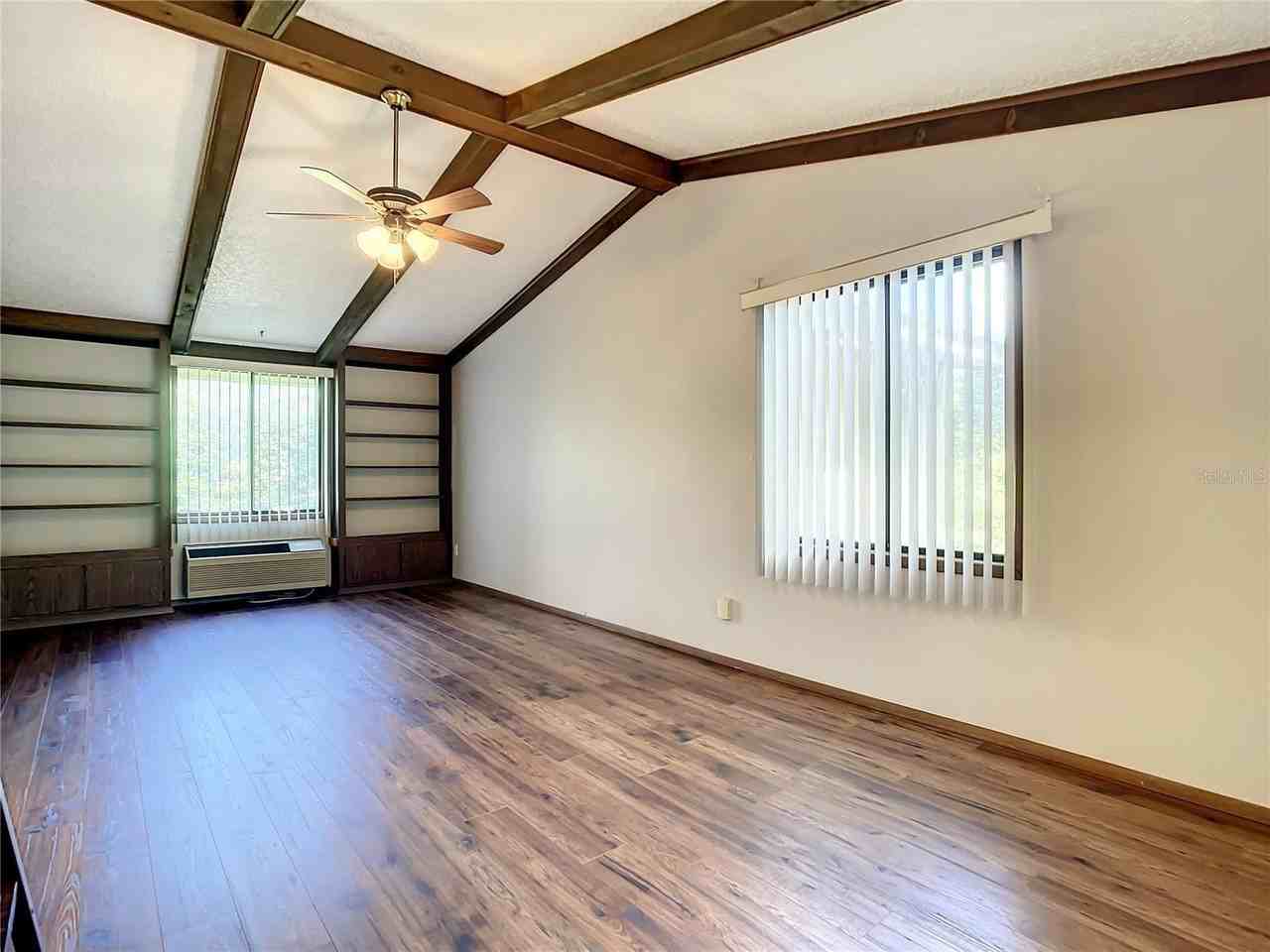 310 Camellia St - Photo 6 of 28