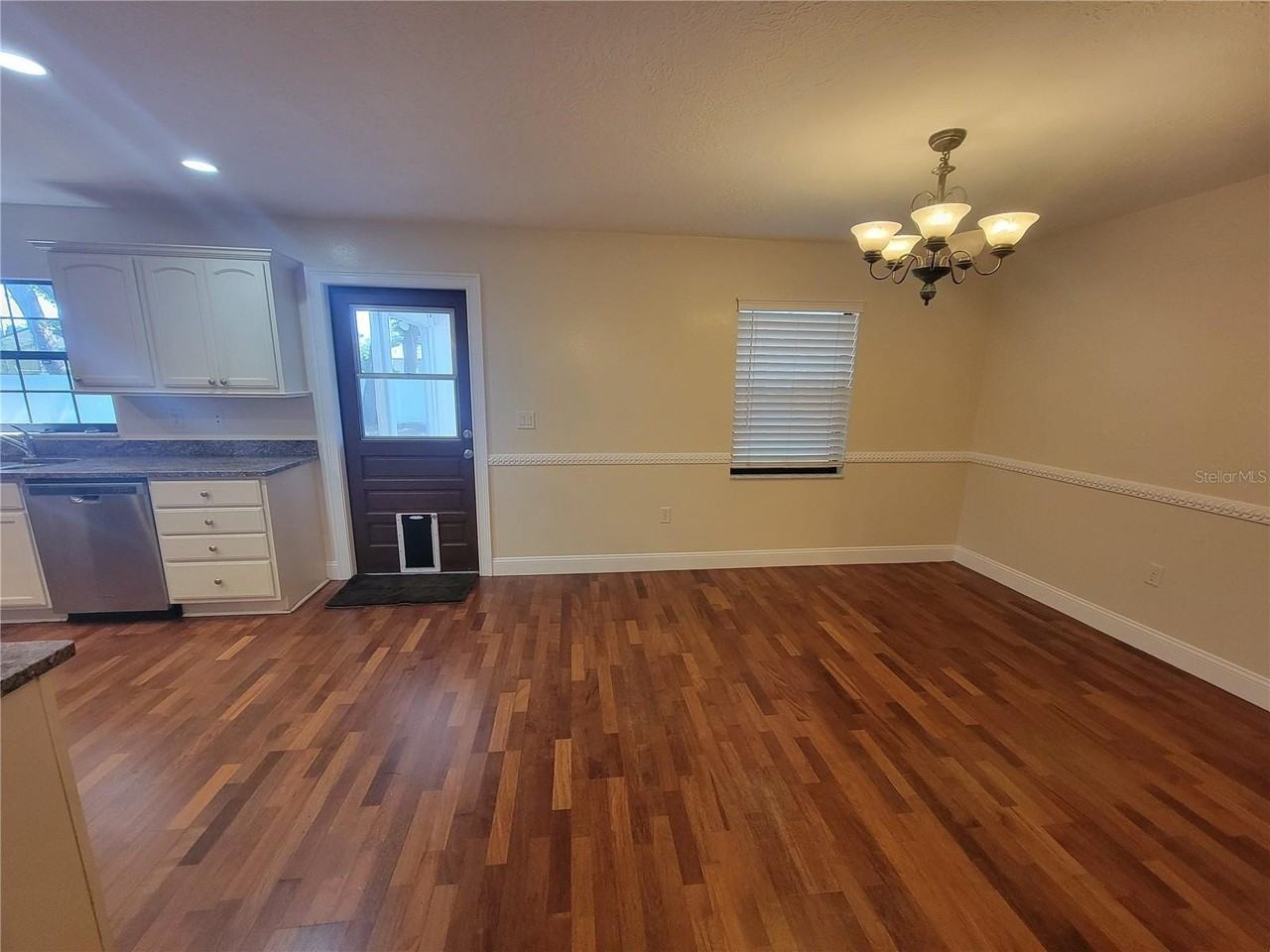 4380 Se 58th Pl - Photo 3 of 11