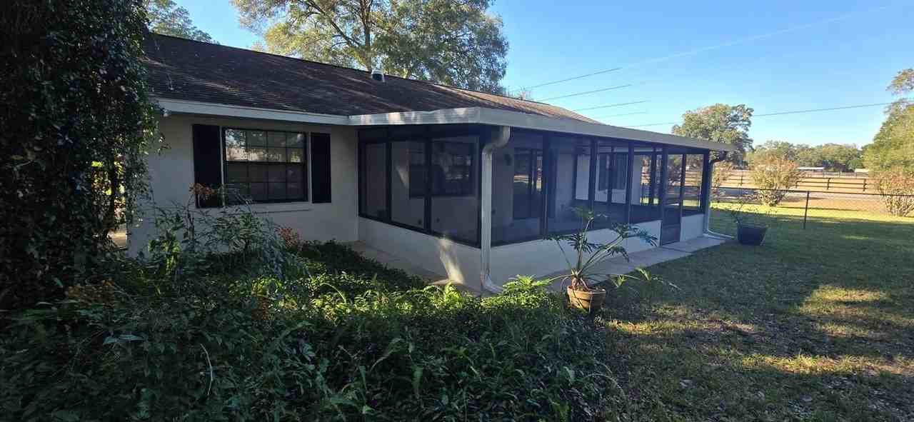 10605 Sw 68th Ter - Photo 3 of 19