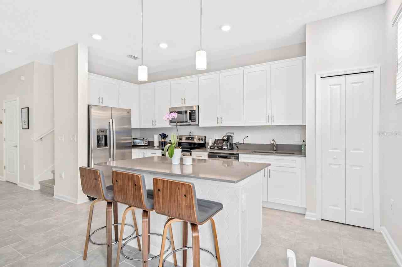 7456 Stone Creek Trl - Photo 5 of 50