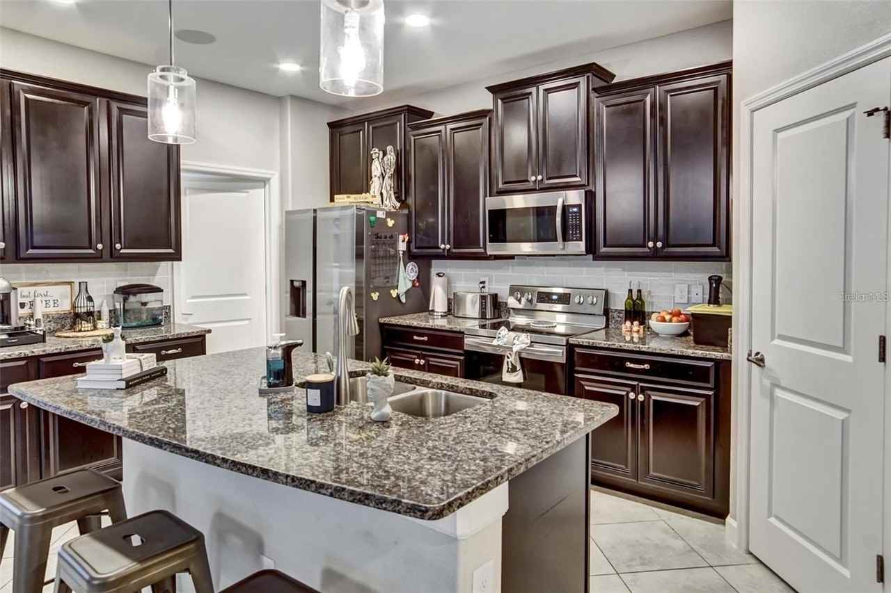 11420 Freshwater Ridge Dr - Photo 5 of 22
