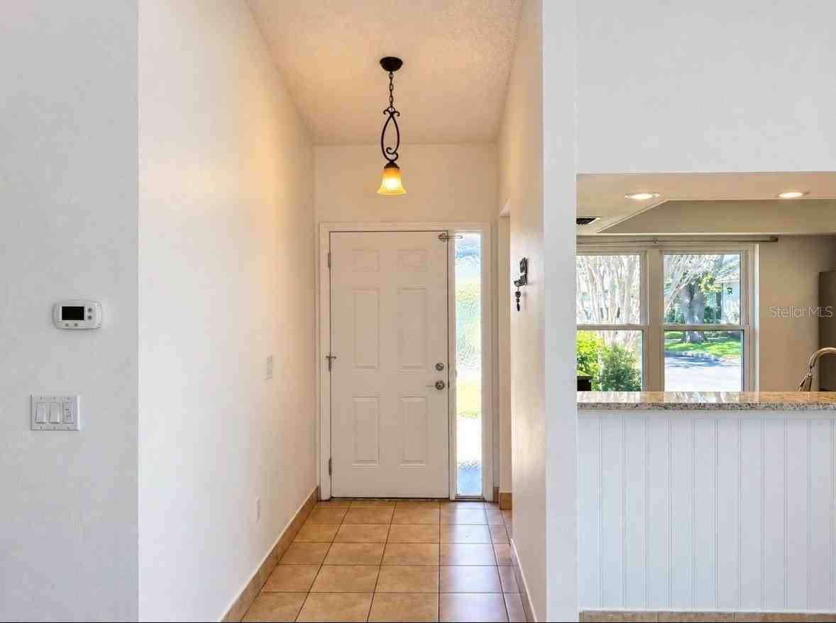 2034 Sheffield Ct - Photo 3 of 36